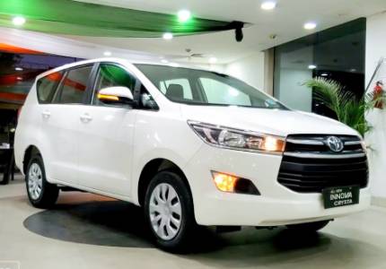 Innova Crysta Taxi
