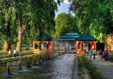 White Wonderland: Srinagar & Gulmarg from Chandigarh